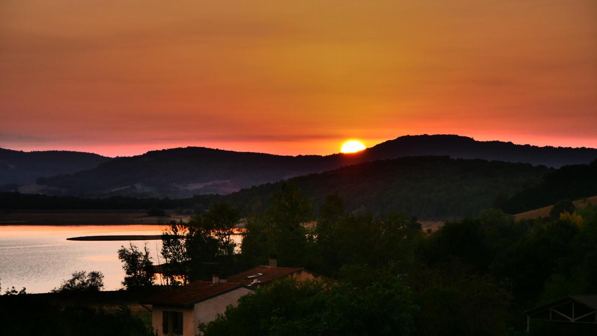 Maison Avec Vue Sur Le Lac De Montbel Exterior foto